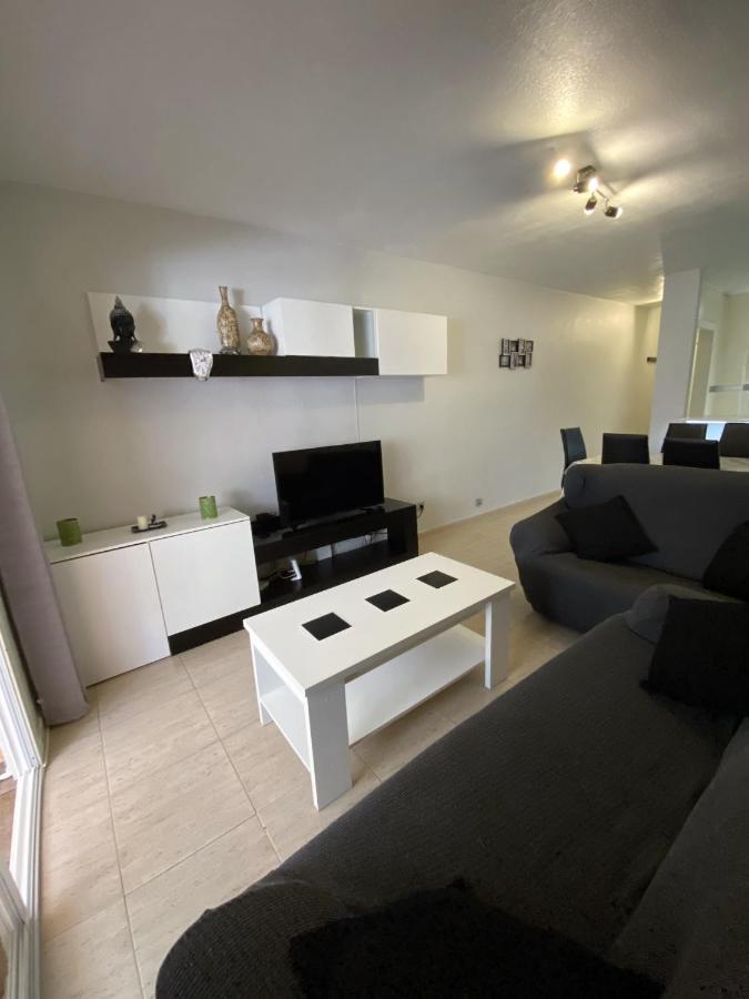 Apartamento Aguadulce Playa Roquetas de Mar Bagian luar foto
